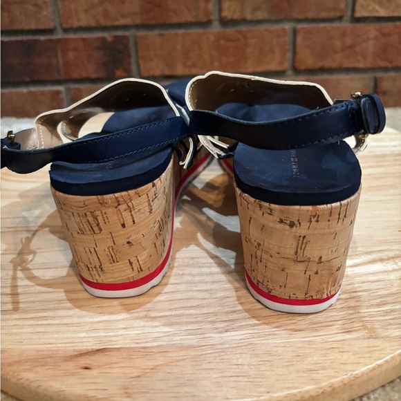 TOMMY HILFIGER PLATFORM RED WHITE & NAVY PREPPY WEDGE CASUAL DRESSY SANDALS SZ 9 - Picture 5 of 12